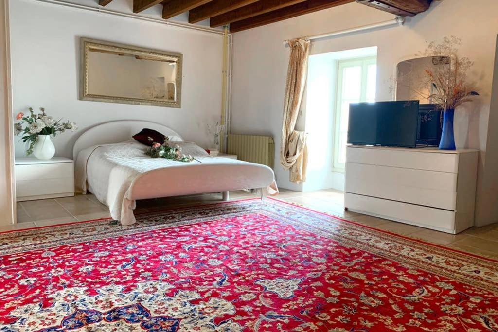 Beautiful country house located 50min from Paris Eiffel Tour - Demeure d'exception à 50min de Paris Tour Eiffel Hodent Esterno foto