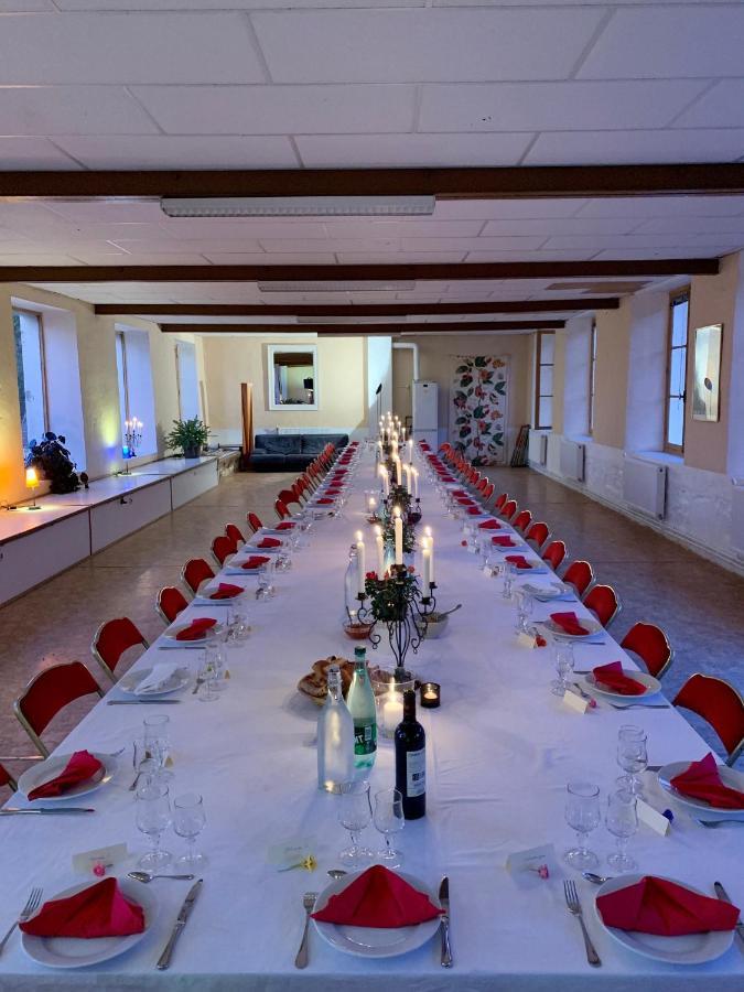 Beautiful country house located 50min from Paris Eiffel Tour - Demeure d'exception à 50min de Paris Tour Eiffel Hodent Esterno foto